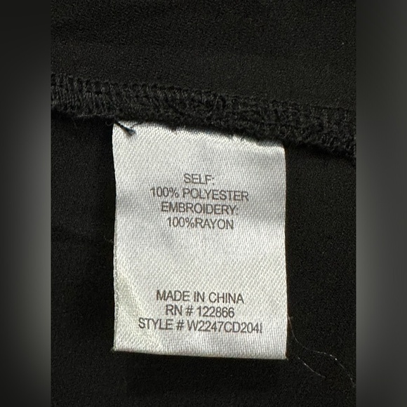 Chenault Black Blouse 3x ♥️ - Picture 5 of 11